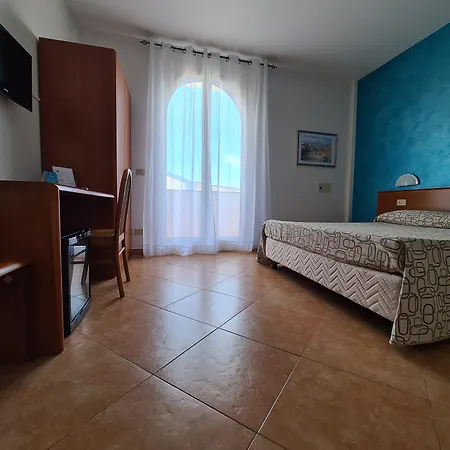 Alexander Otel