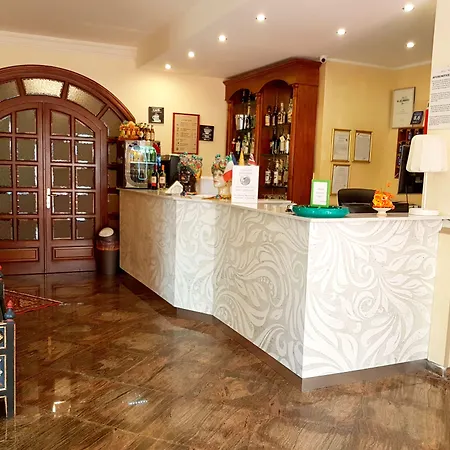 Alexander 3* Giardini Naxos