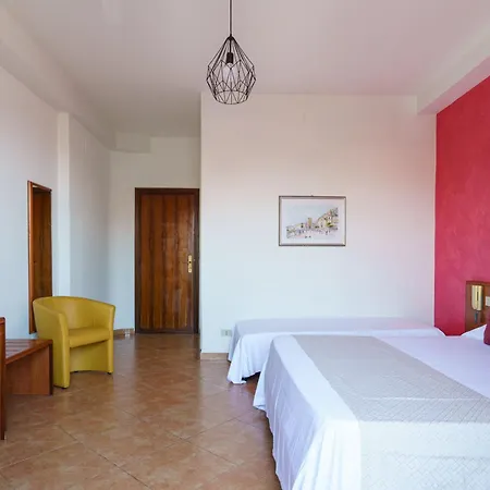 Alexander Hotel 3*