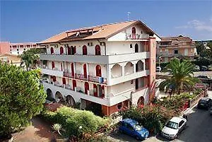 Alexander 3*