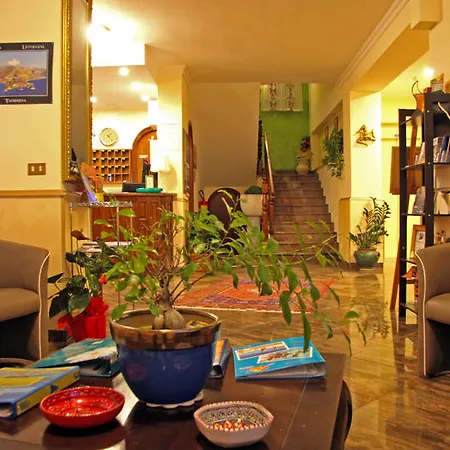 Hotel Alexander 3*