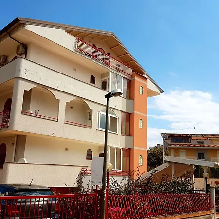 Alexander Otel Giardini Naxos