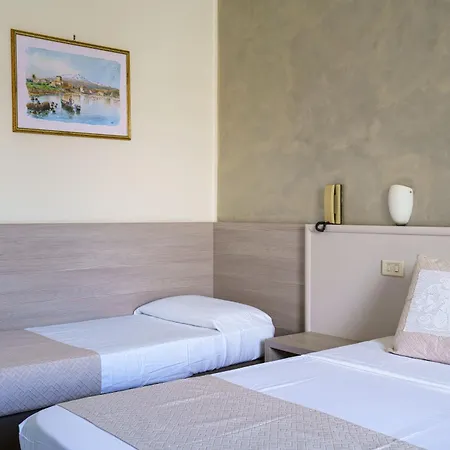 Alexander Hotel