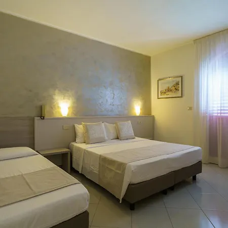 Hotel Alexander 3*