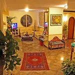 Alexander 3* Giardini-Naxos